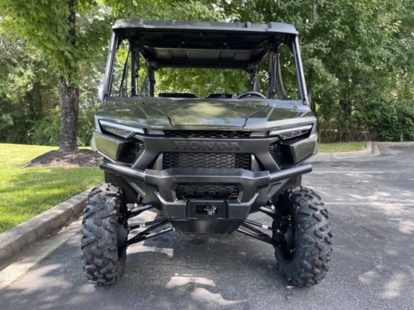 A photo of this 2026 Honda Pioneer 1000-5 Deluxe