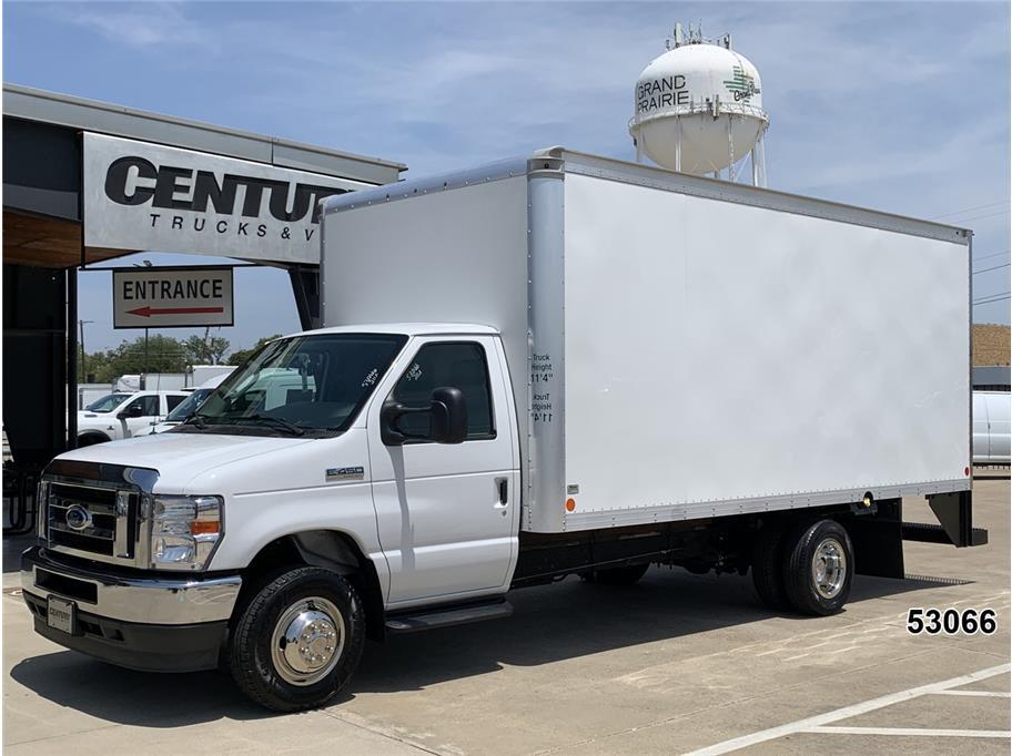 2022 Ford E450 in Grand Prairie, TX