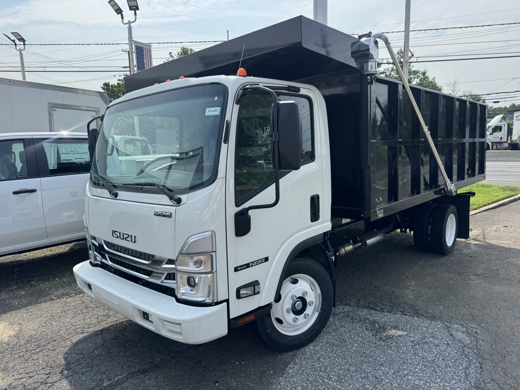 2025 ISUZU NRR in Riverside, NJ