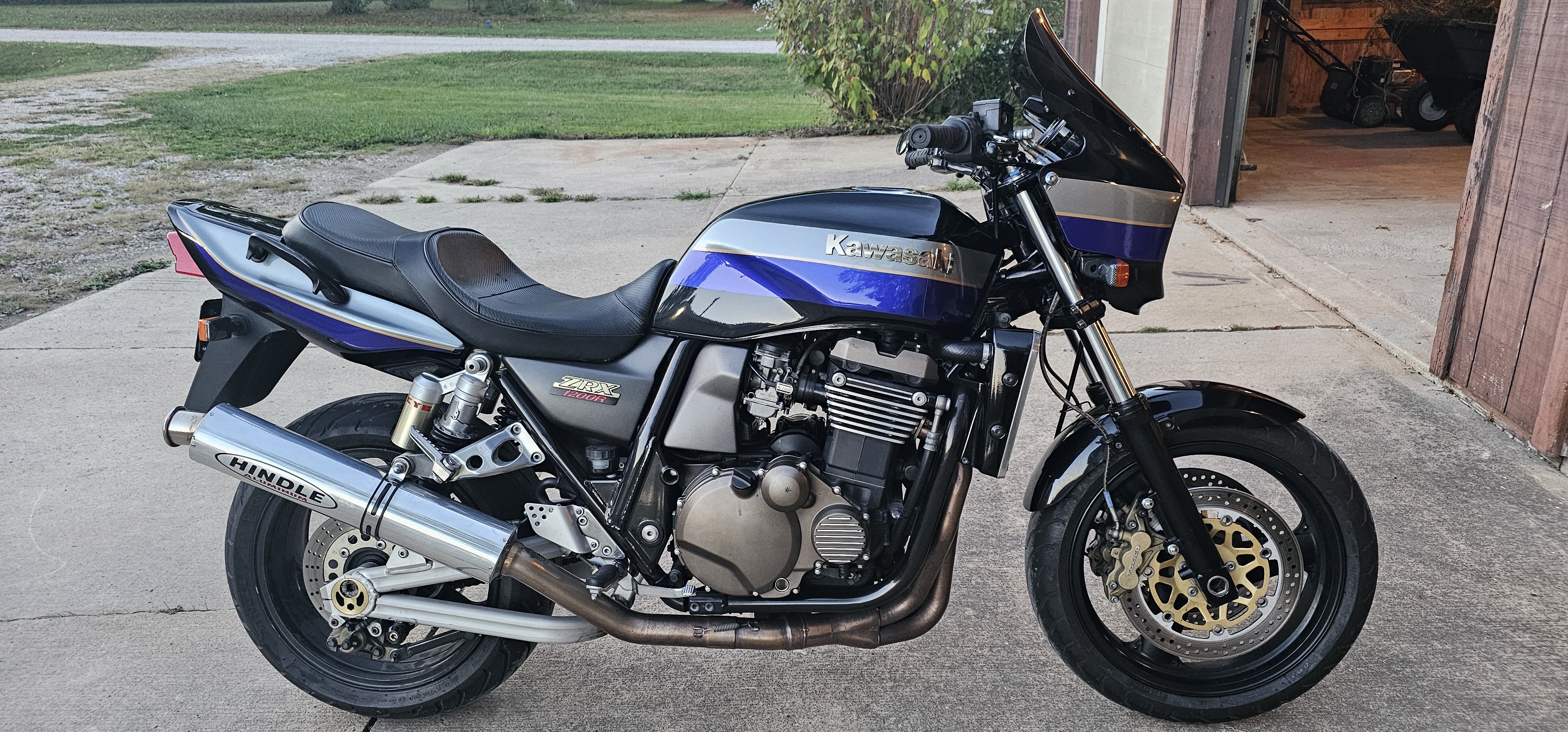 2001 Kawasaki ZRX 1200R 1200R in West Farmington, OH