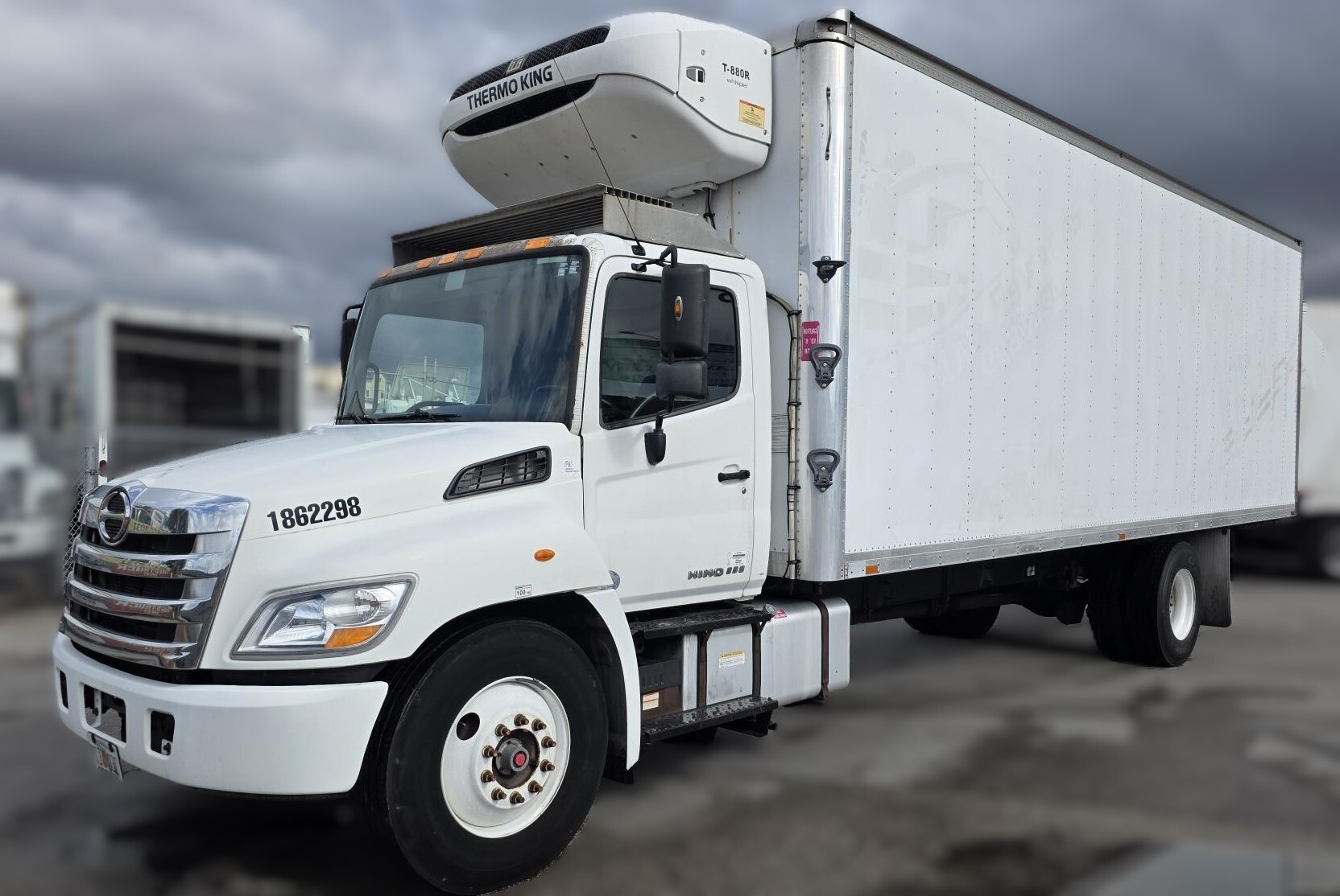 2018 HINO 338