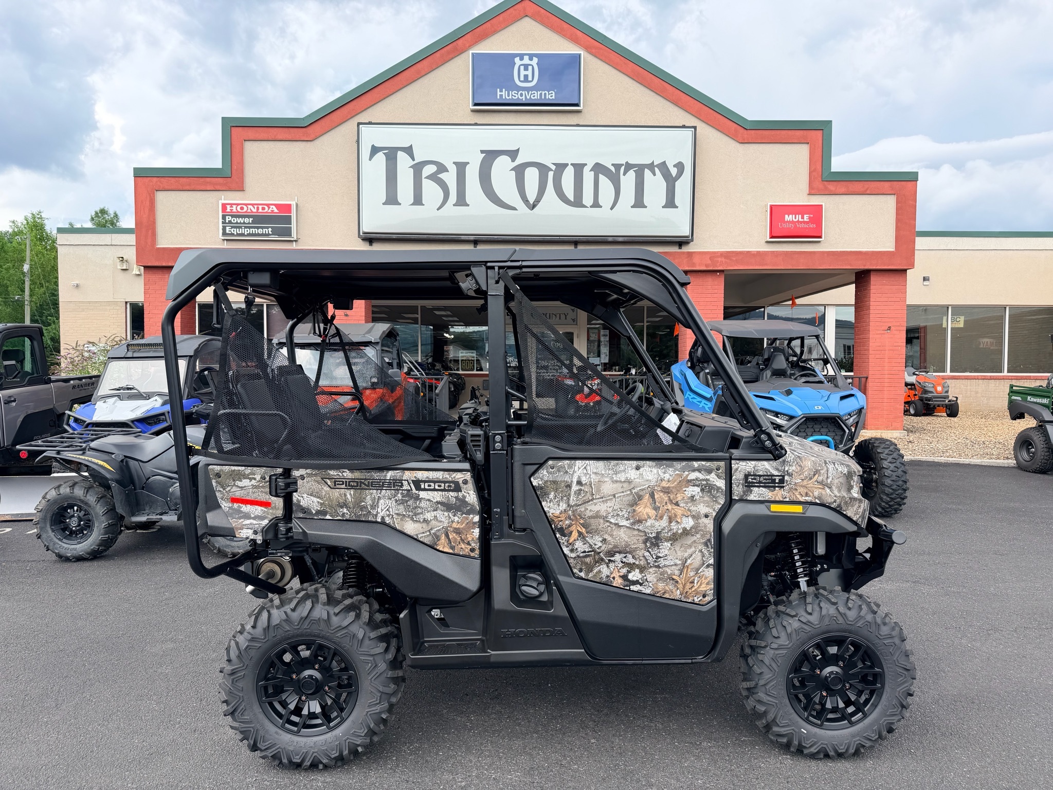 2026 Honda Pioneer 1000-5 Deluxe in petersburg WV