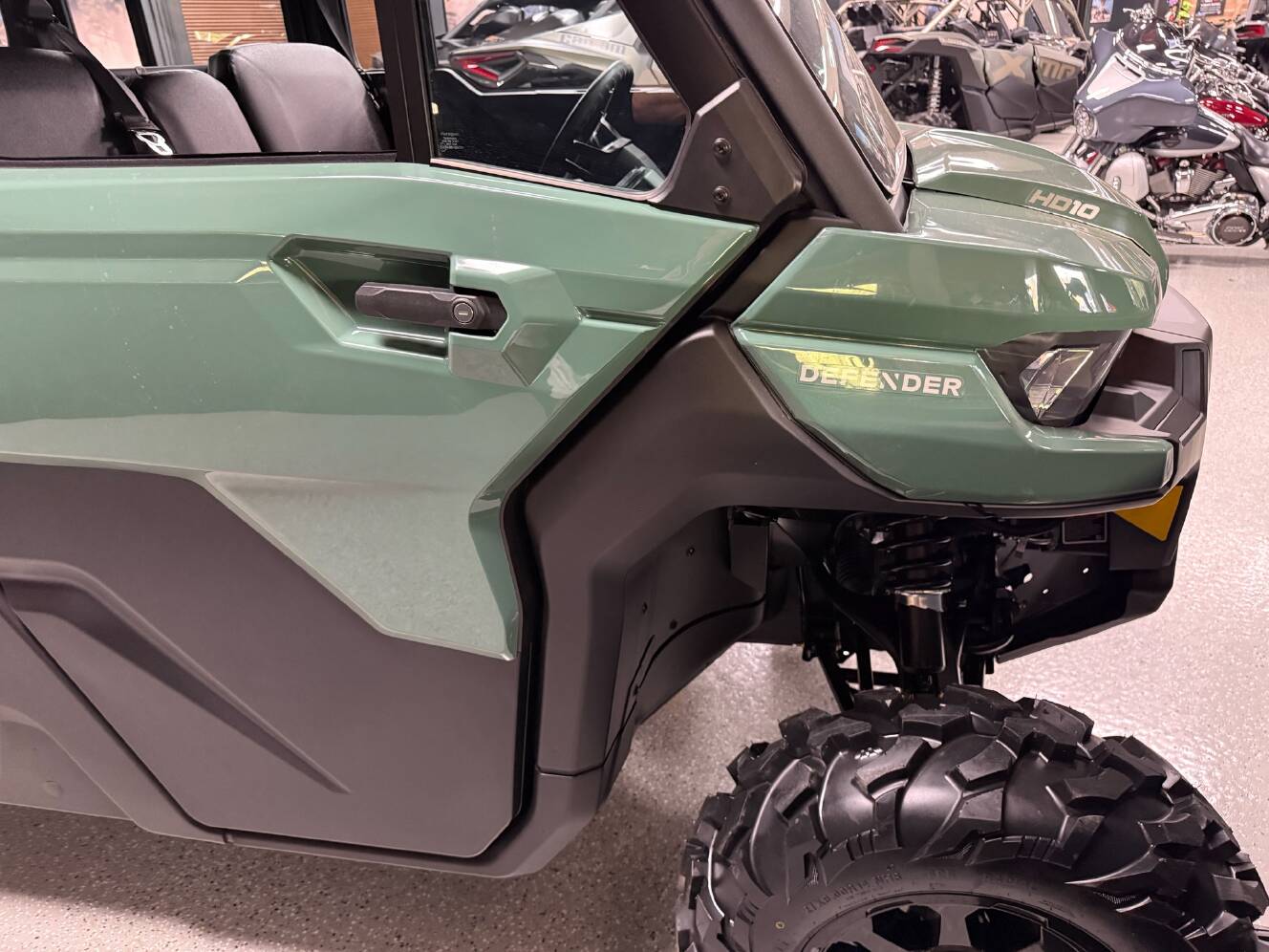 A photo of this 2026 Can-Am Defender MAX DPS CAB HD10