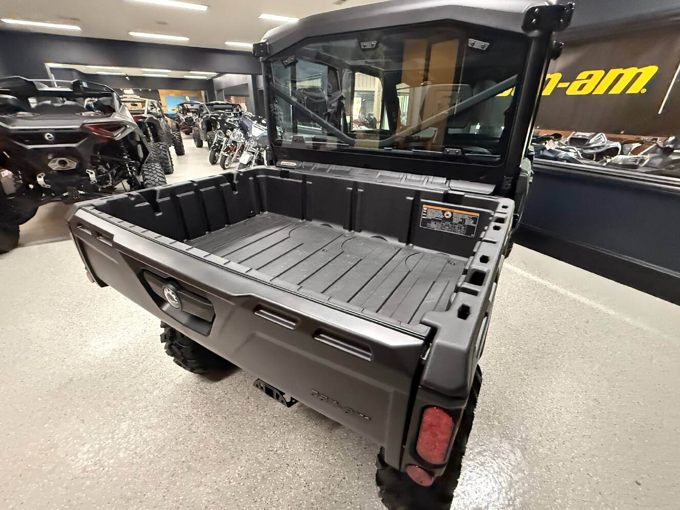 A photo of this 2026 Can-Am Defender MAX DPS CAB HD10