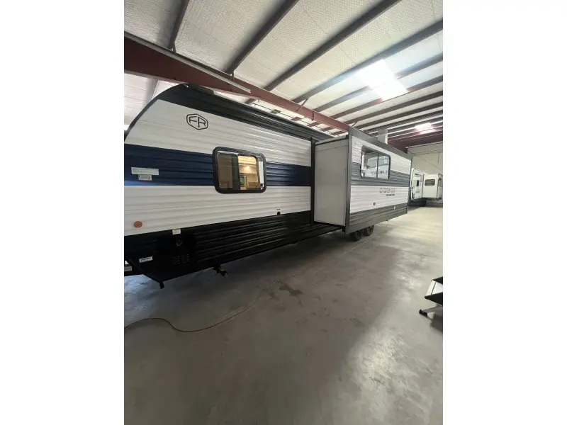 2025 Forest River CHEROKEE GREY WOLF 26BRB