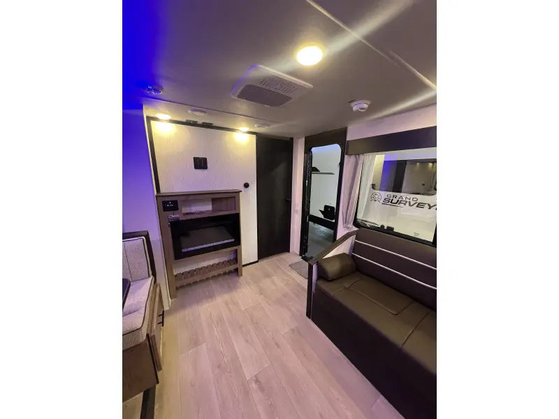 2025 Forest River CHEROKEE GREY WOLF 26BRB