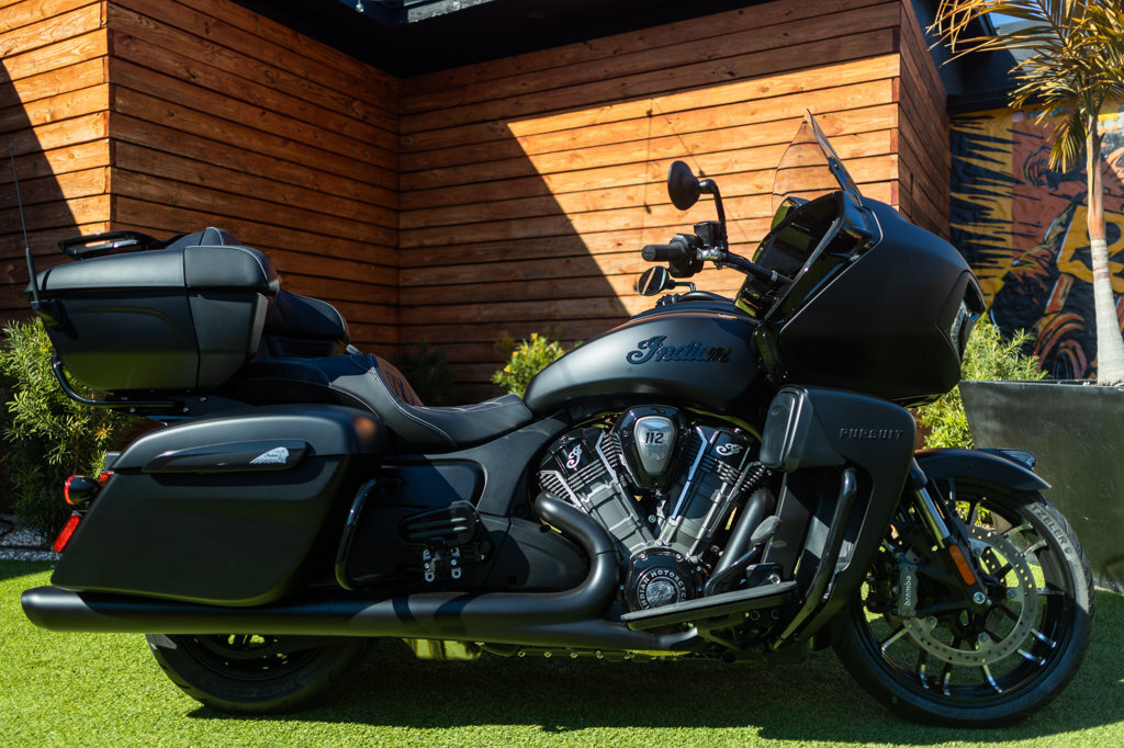 2026 Indian PURSUIT DARKHORSE 112 BLACK SMOKE LIMITED WITH POWERBAND AUDIO PACKAGE in Orlando, FL