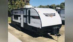 2021 Forest River Wildwood X-Lite 241QBXL RV