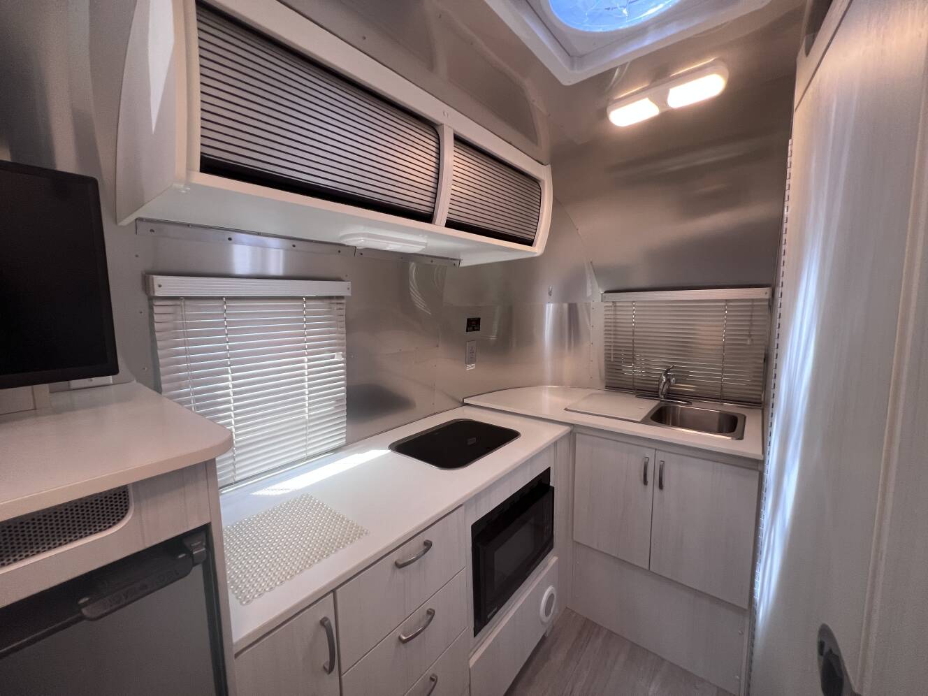 A photo of this 2020 Airstream BAMBI 20FB
