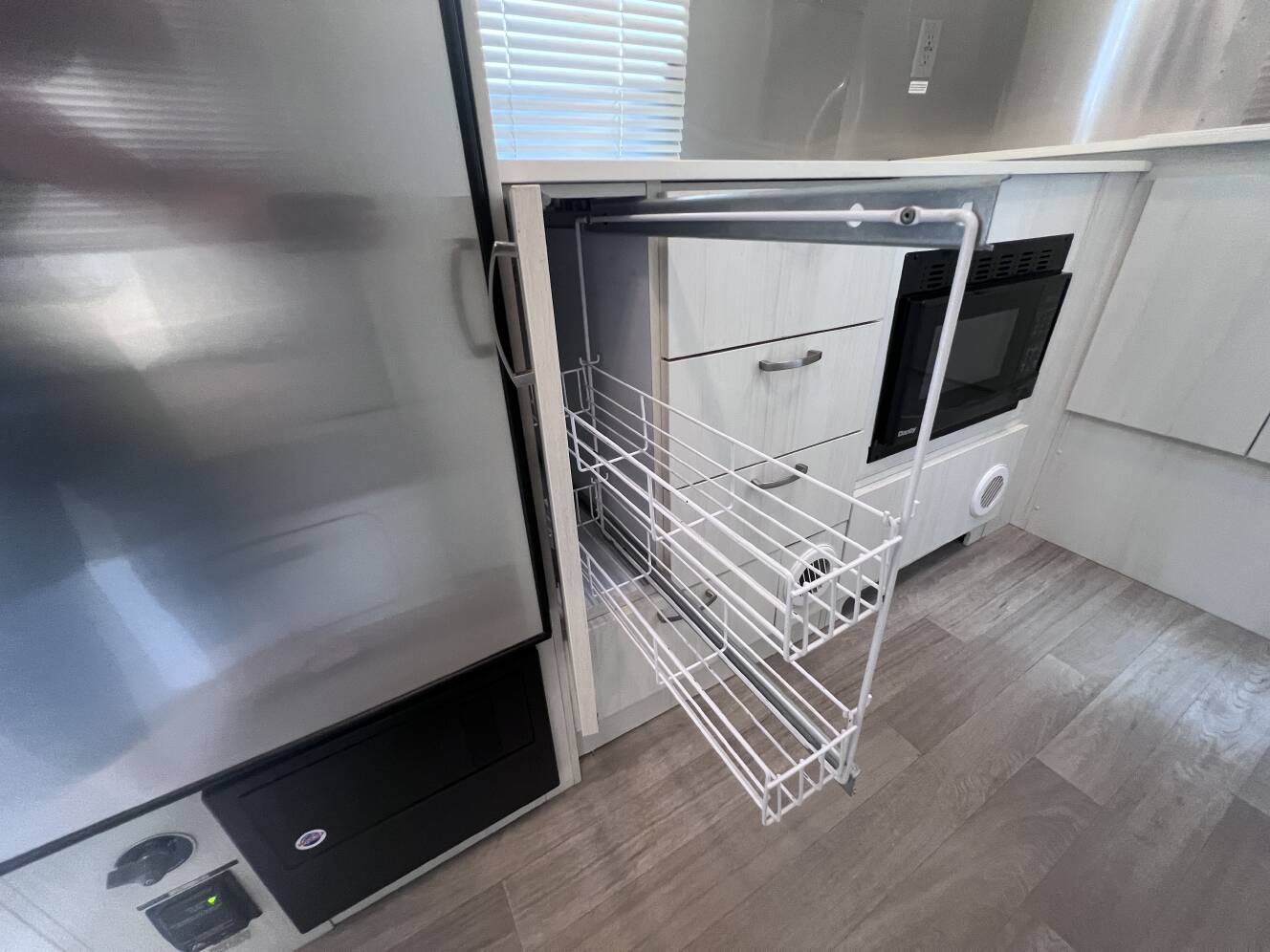 A photo of this 2020 Airstream BAMBI 20FB