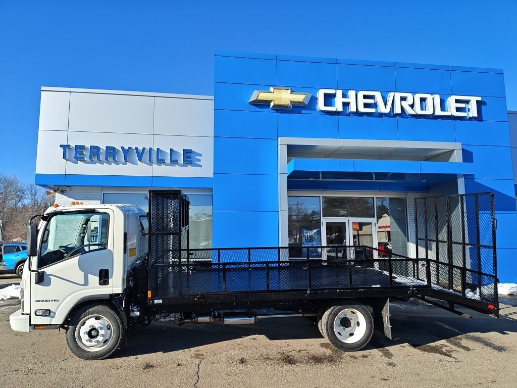 2025 CHEVROLET 4500 HD LCF Diesel in Terryville, CT