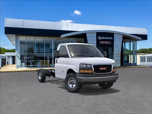 2025 GMC SAVANA in Kernersville, NC