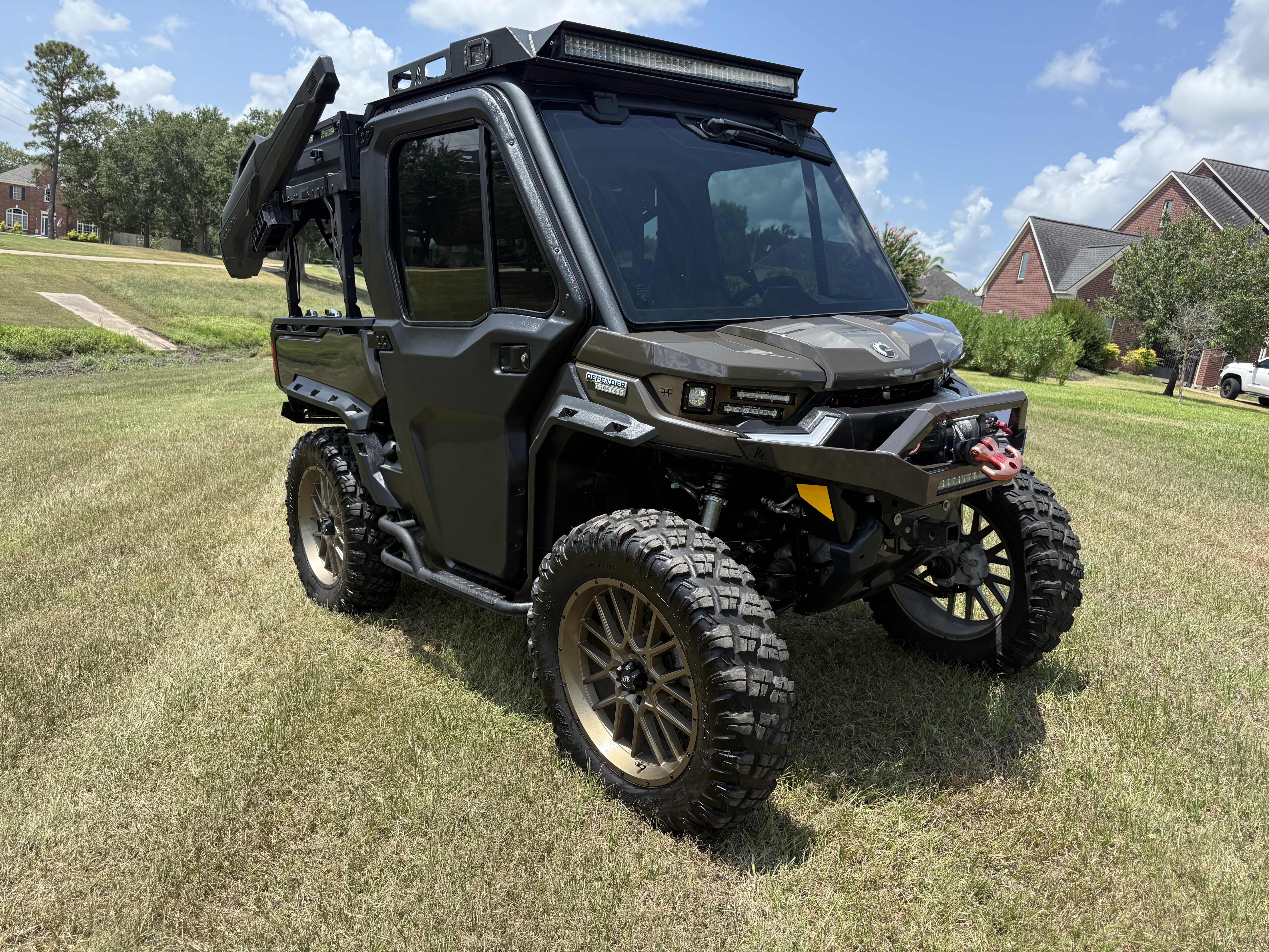 2021 Can-Am DEFENDER LIMITED in cypress TX