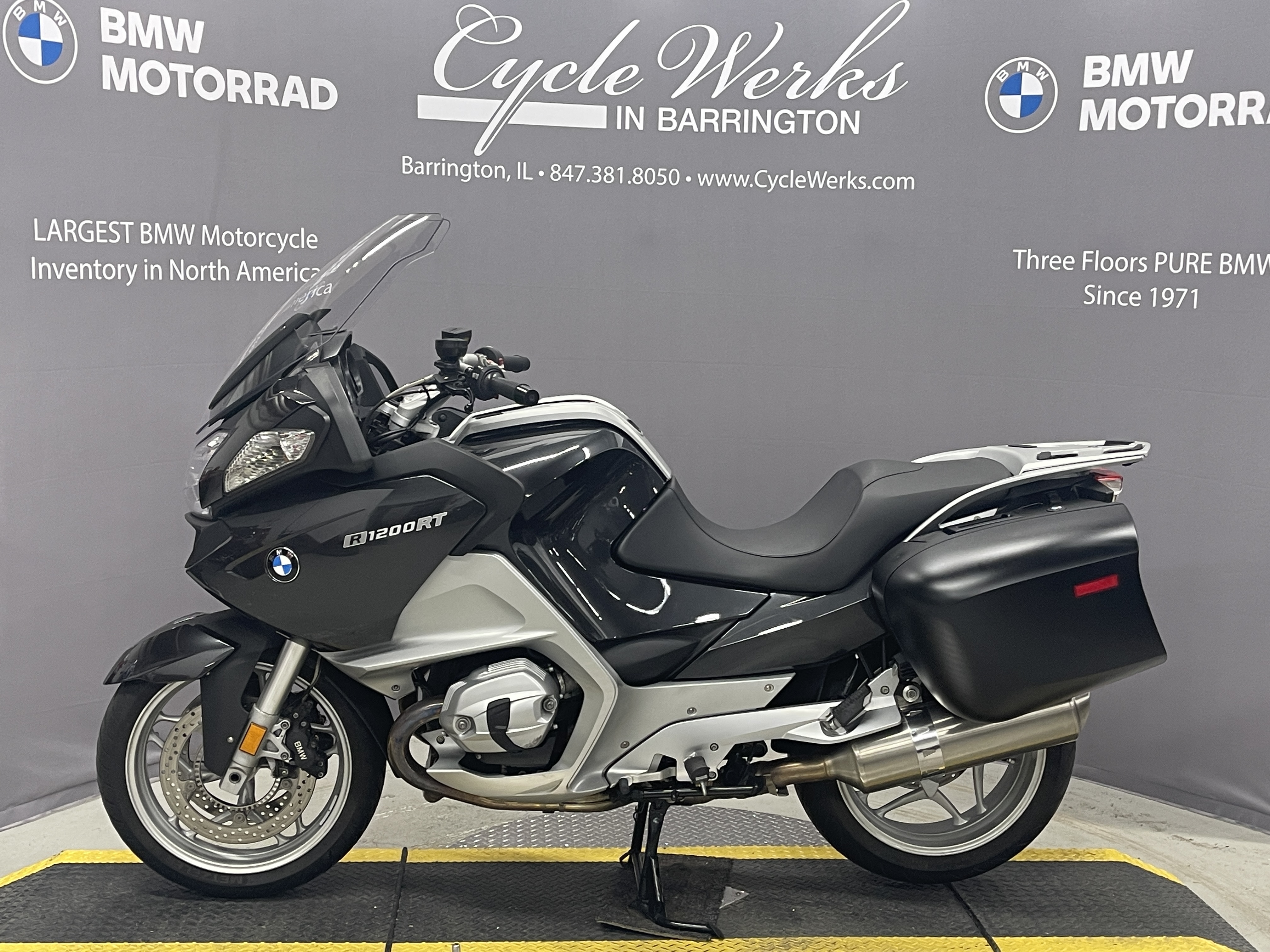 2011 BMW R 1200 RT in Barrington, IL