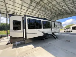 2019 COACHMEN CHAPARRAL 360IBL