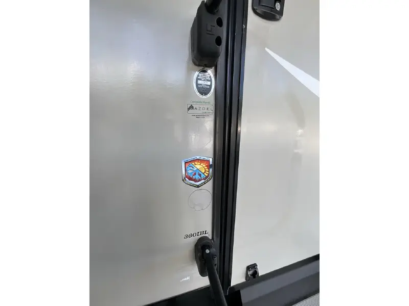 2019 COACHMEN CHAPARRAL 360IBL