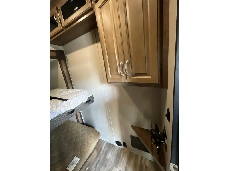 2019 COACHMEN CHAPARRAL 360IBL