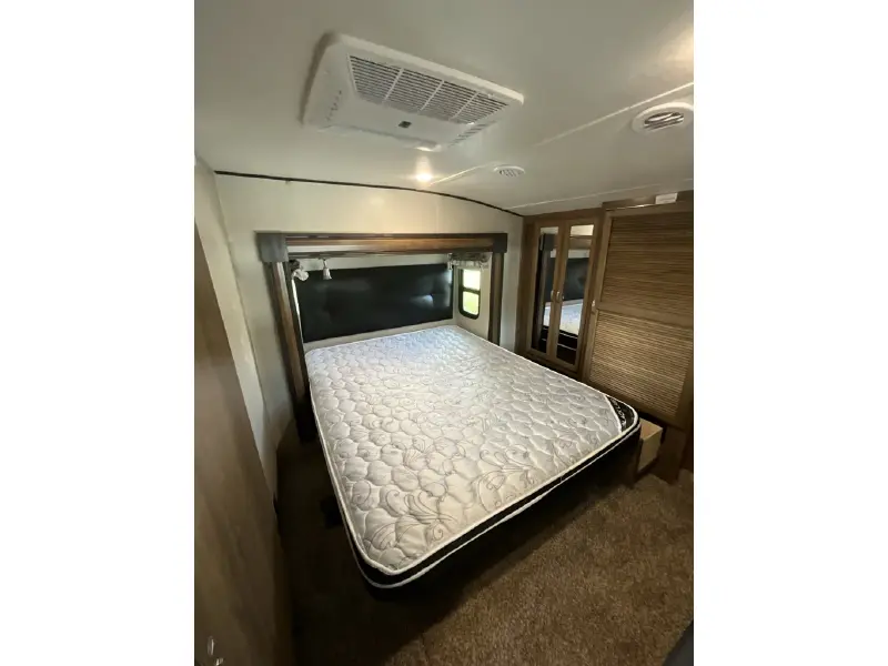 2019 COACHMEN CHAPARRAL 360IBL