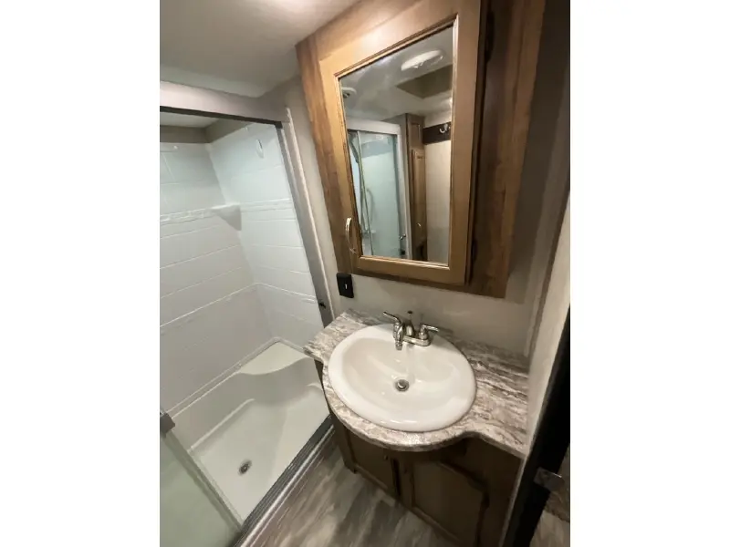 2019 COACHMEN CHAPARRAL 360IBL