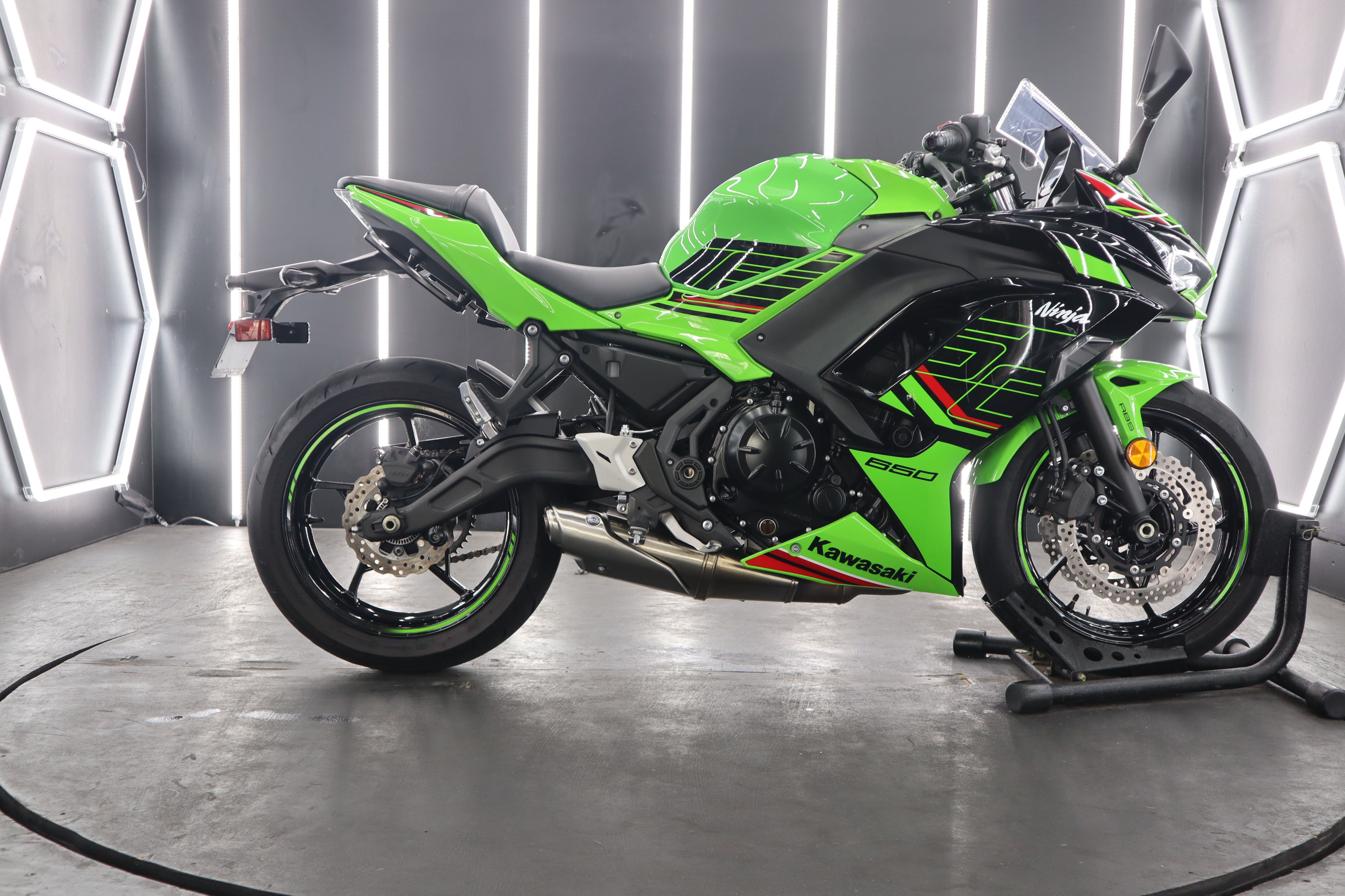 2024 Kawasaki Ninja 650 KRT Edition ABS KRT EDITION in Lake Park, FL