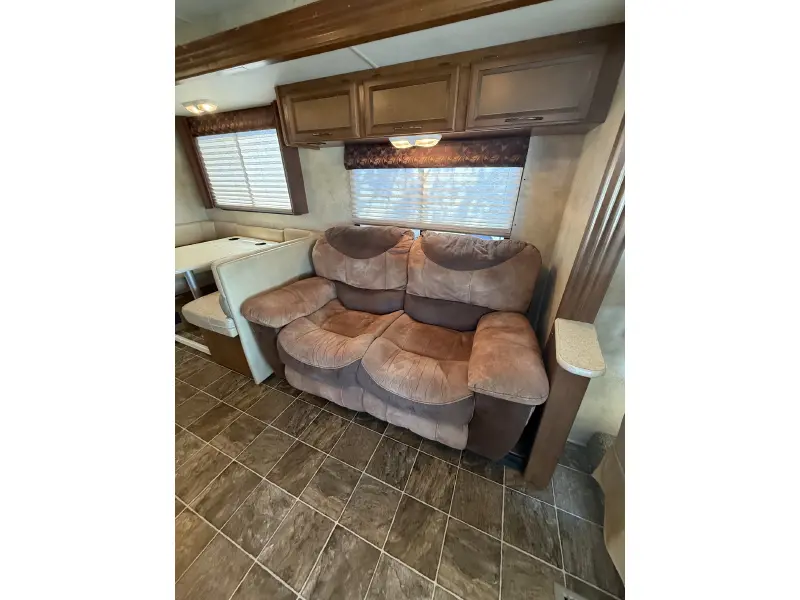 2014 THOR MOTOR COACH A.C.E. 30.1