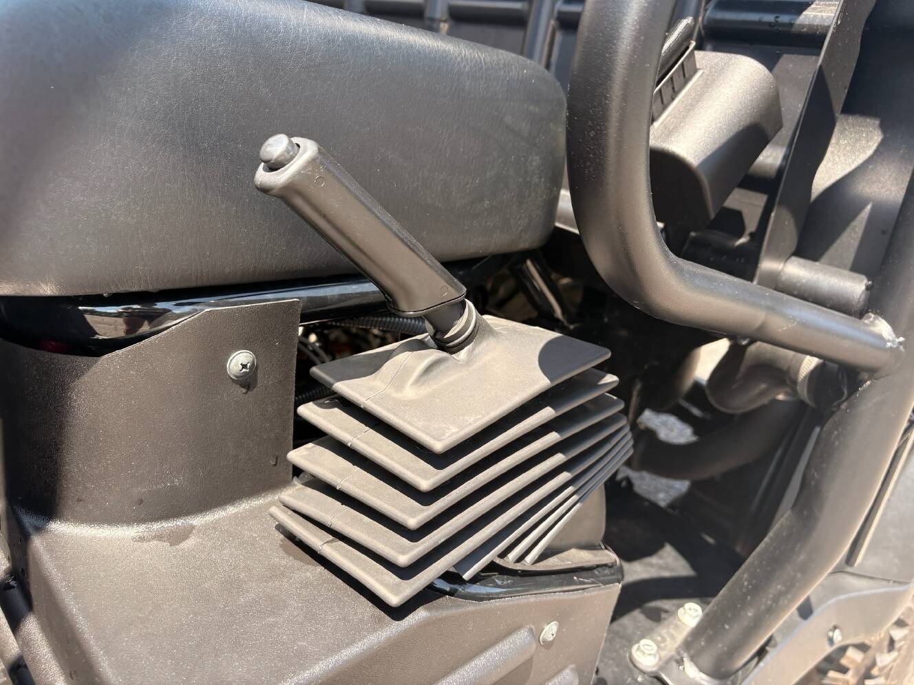 A photo of this 2026 Kawasaki MULE™ 4010 4x4