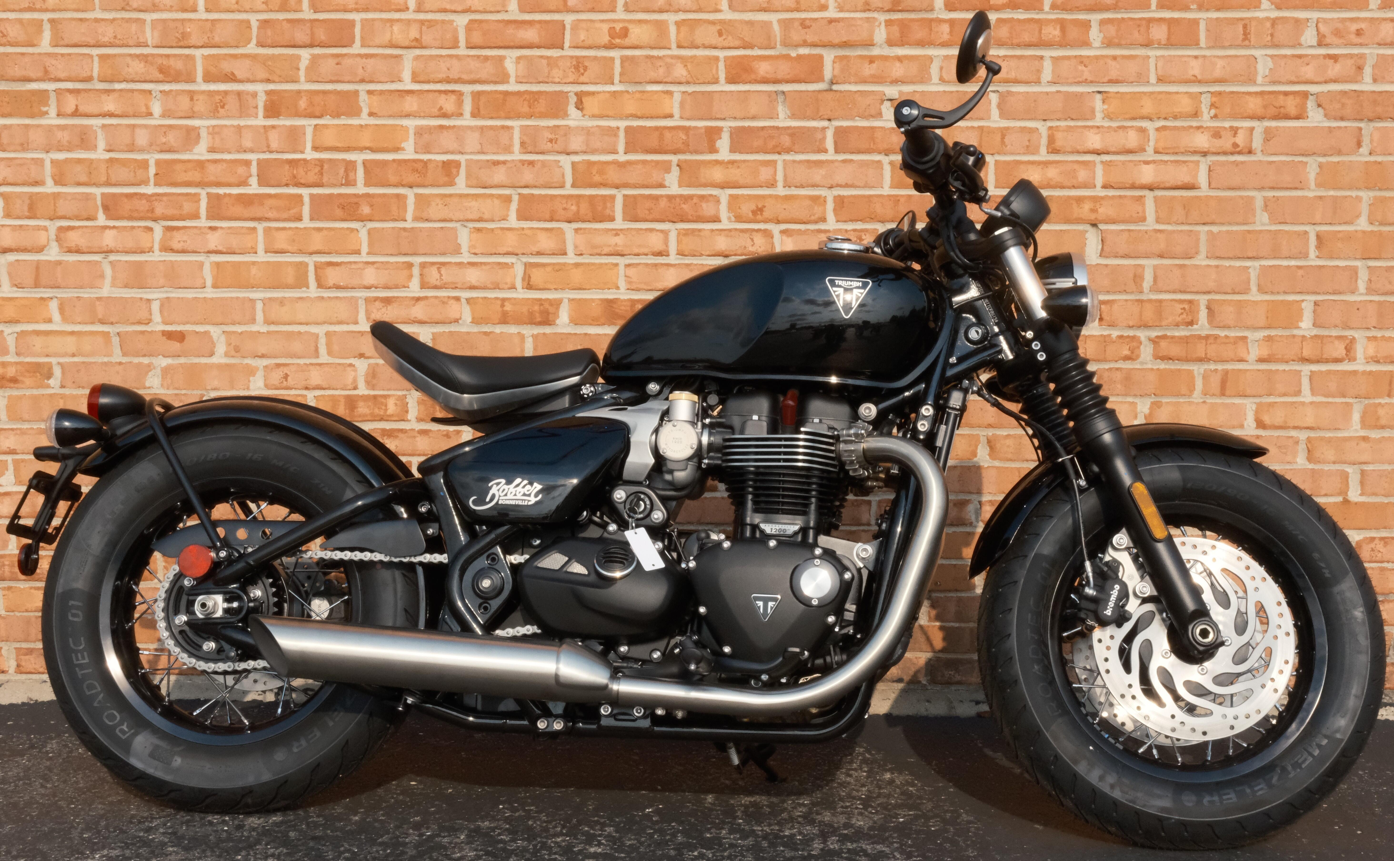 2026 Triumph Bonneville Bobber BASE in Villa Park, IL