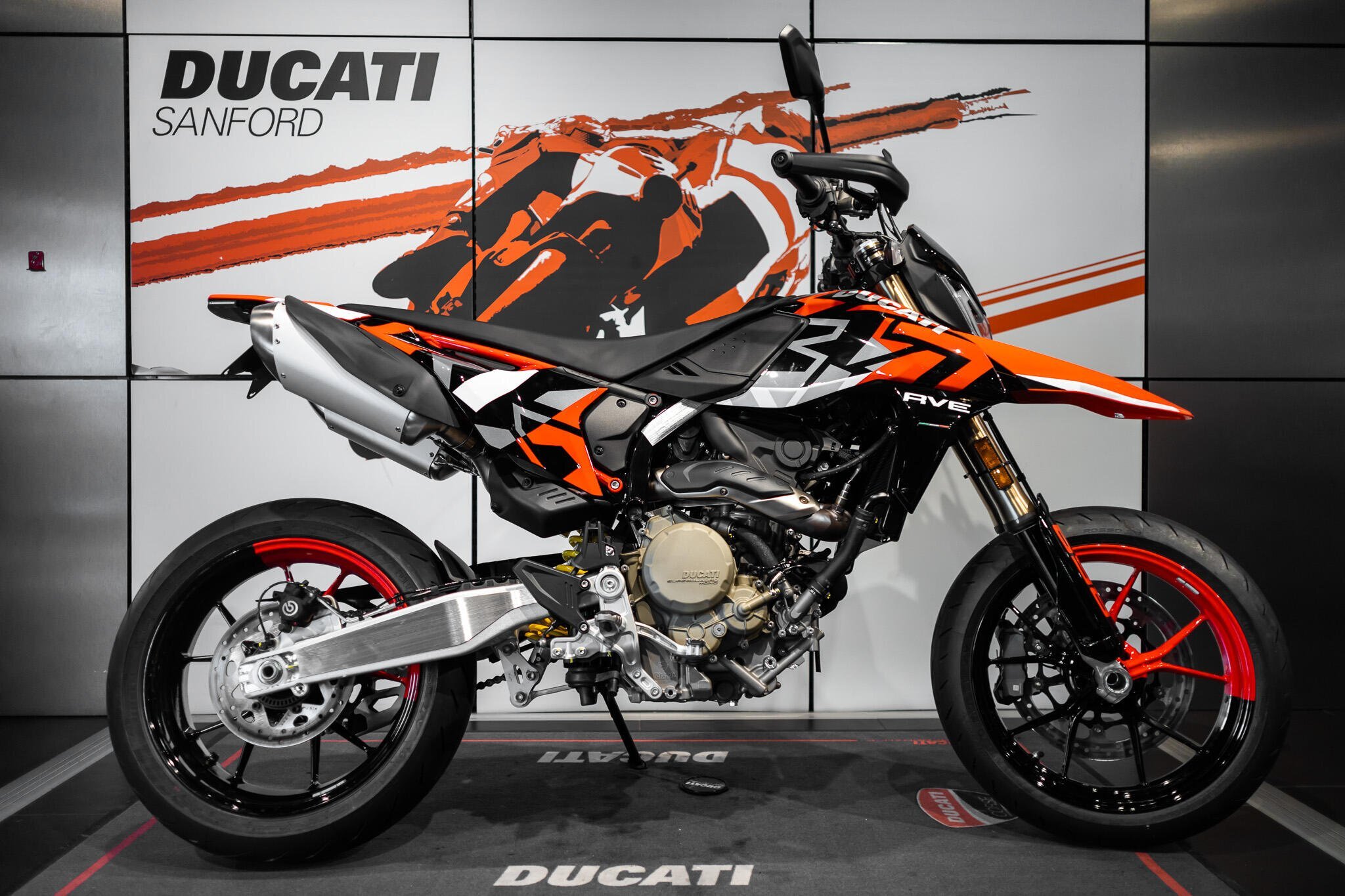 2026 Ducati Hypermotard 698 Mono RVE 698 MONO RVE in Sanford, FL