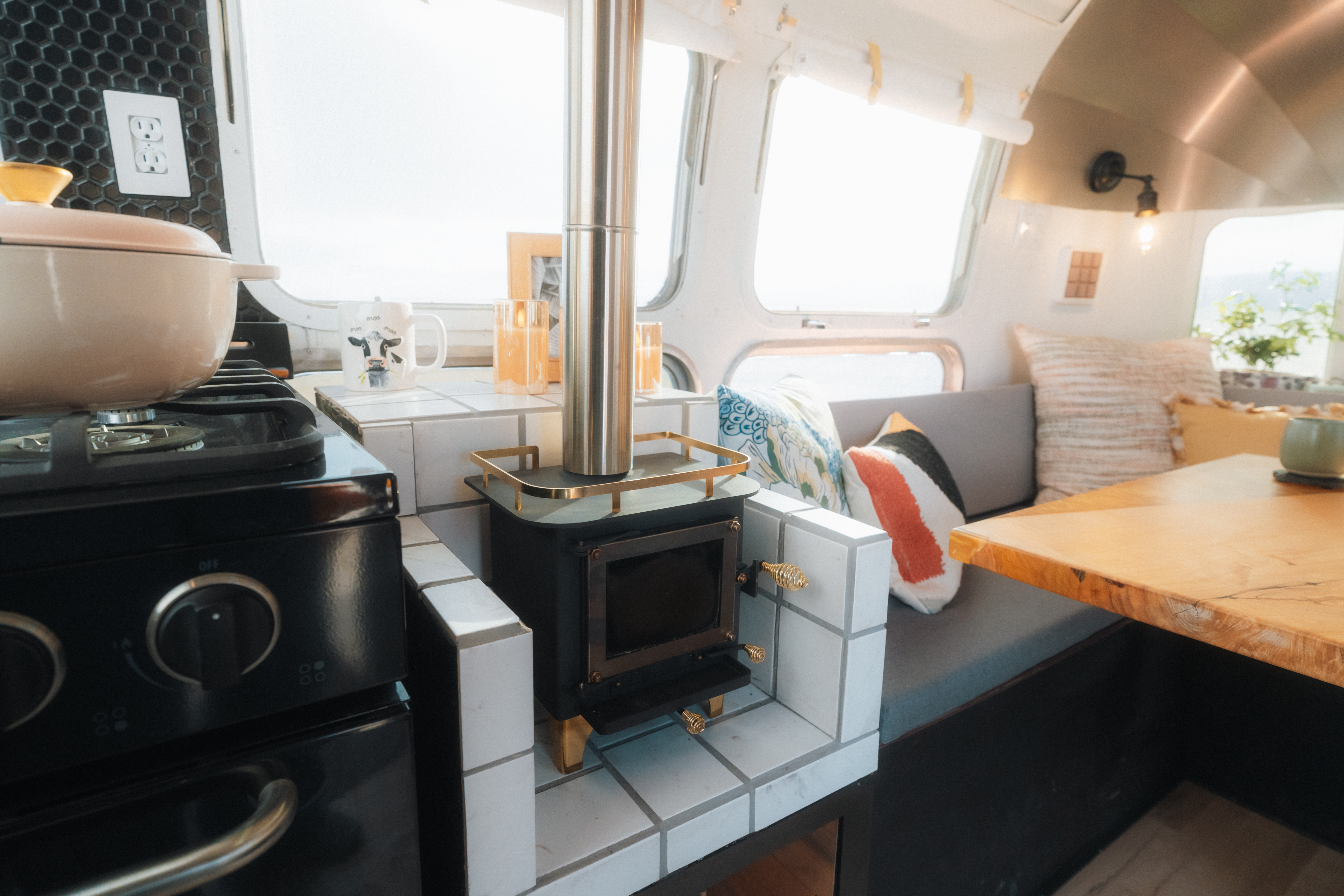 1977 Airstream EXCELLA 31 in salt lake city UT