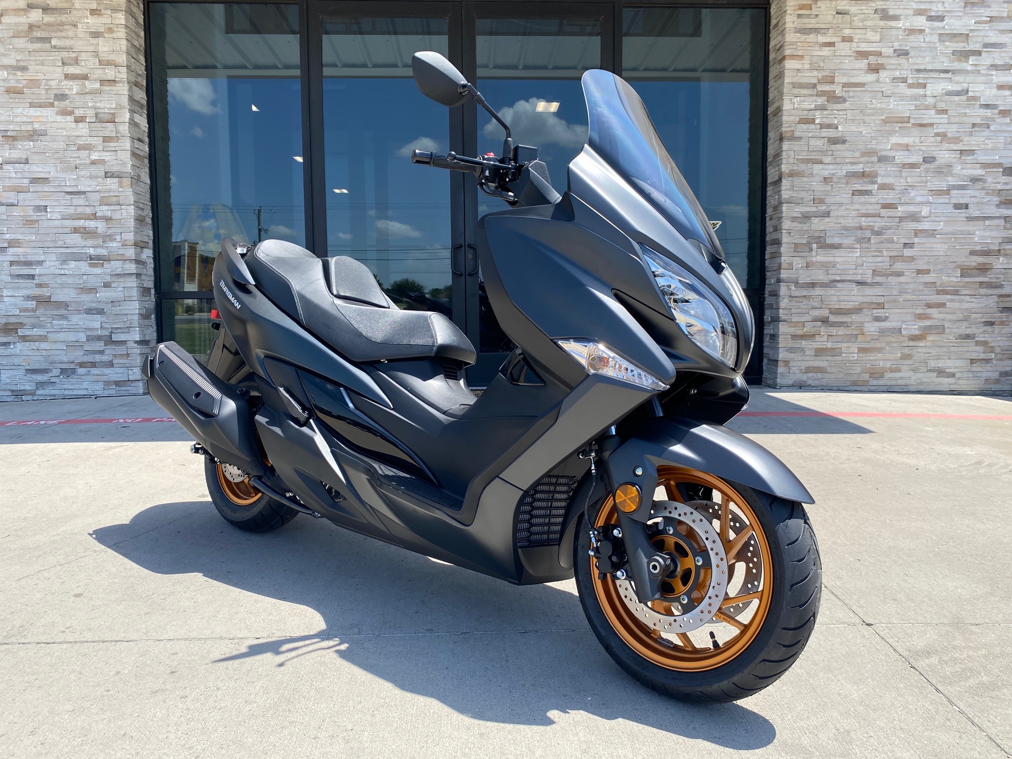 2027 Suzuki AN400AM7 400 in Burleson, TX