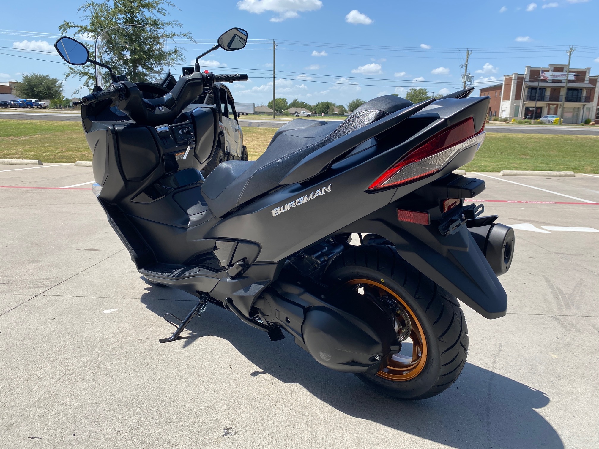 View more photos of this listing
