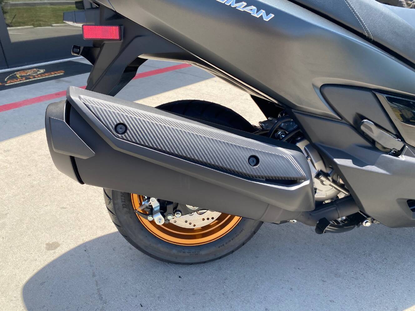 A photo of this 2027 Suzuki AN400AM7