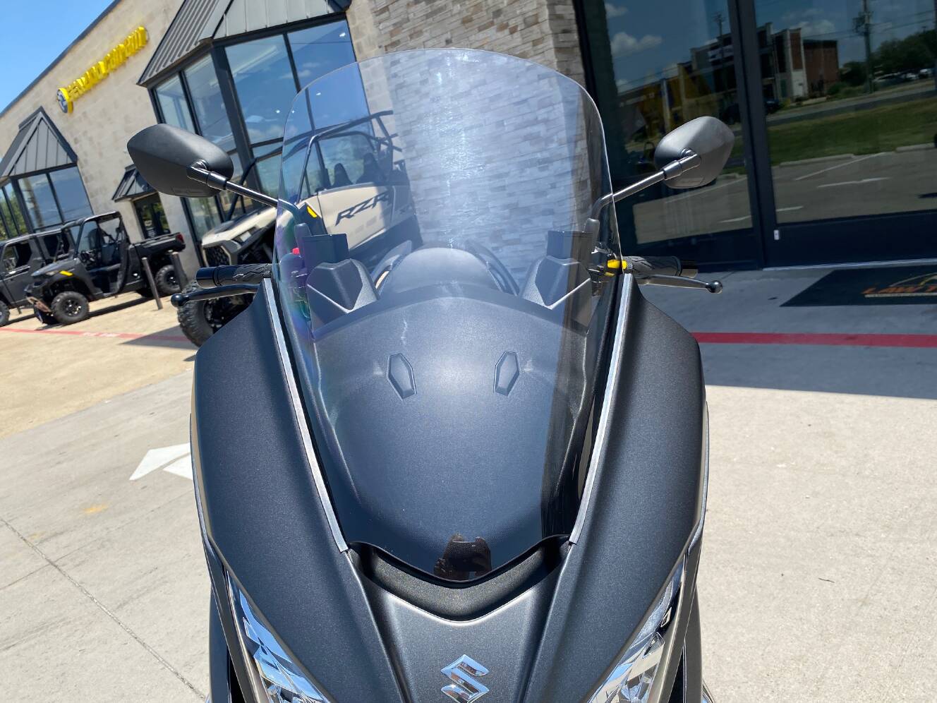 A photo of this 2027 Suzuki AN400AM7
