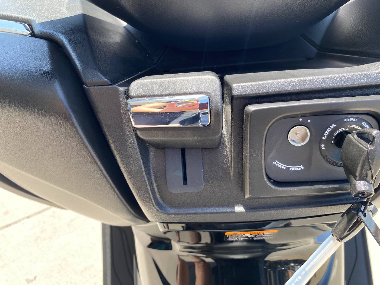 A photo of this 2027 Suzuki AN400AM7