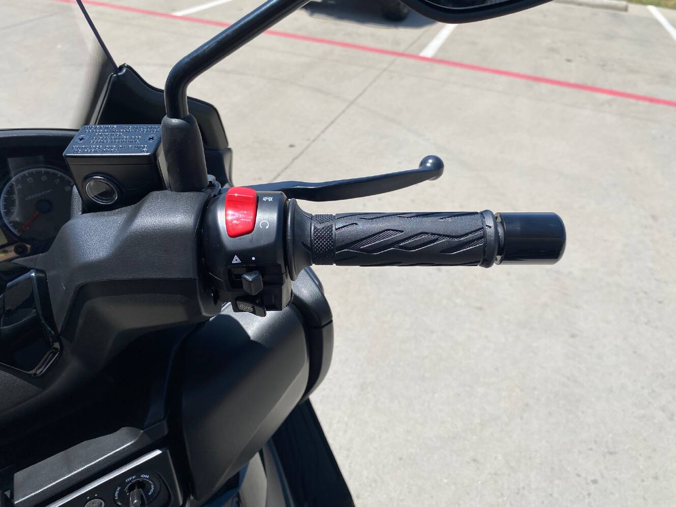 A photo of this 2027 Suzuki AN400AM7
