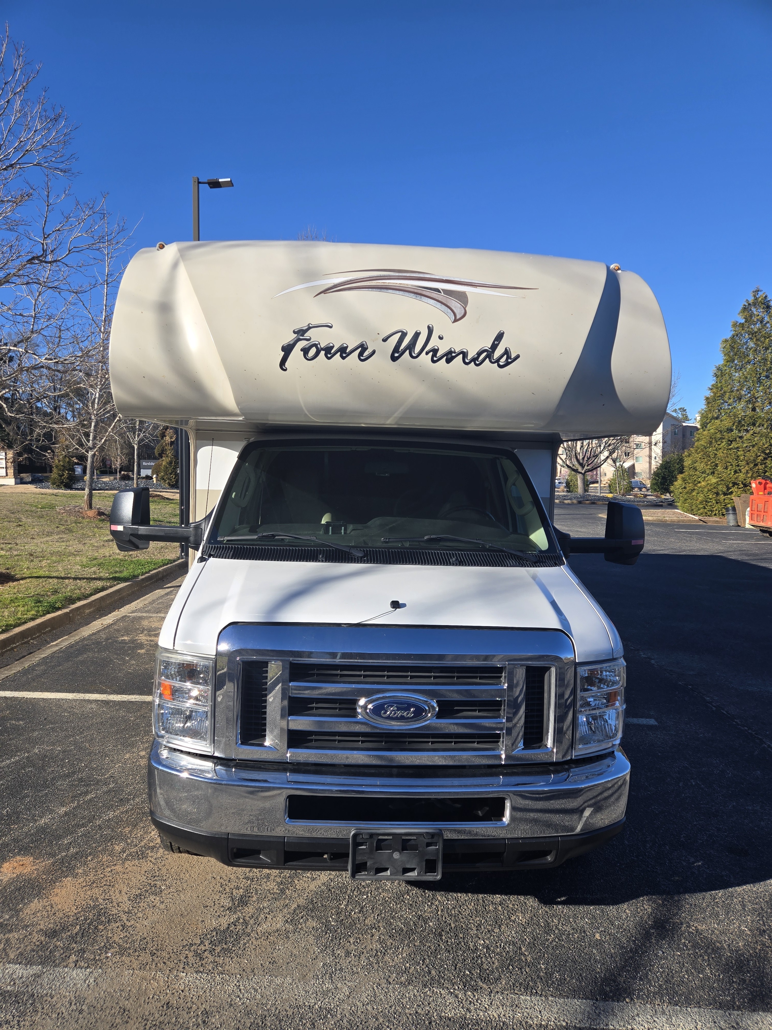 2018 Thor Motor Coach FOUR WINDS 31W RV