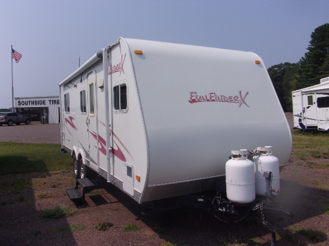 2008 Cruiser Rv Corp FUN FINDER 230DS in chippewa falls WI