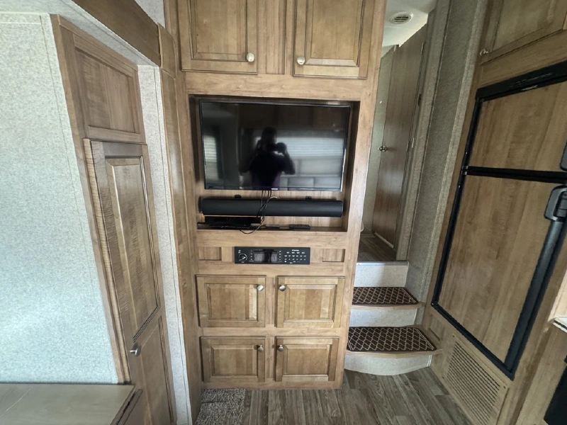 2018 FOREST RIVER FLAGSTAFF CLASSIC SUPER LITE 8524RLBS