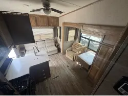 2018 FOREST RIVER FLAGSTAFF CLASSIC SUPER LITE 8524RLBS
