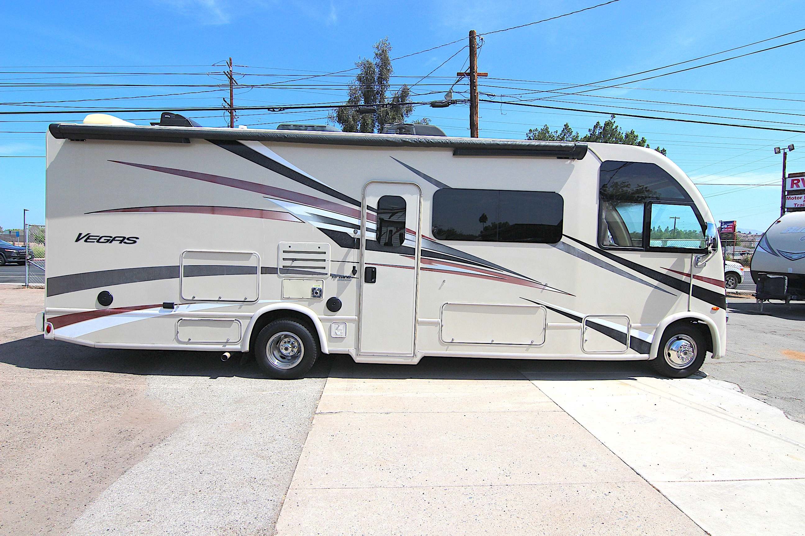 2018 Thor Motor Coach VEGAS 27.7 in el cajon CA
