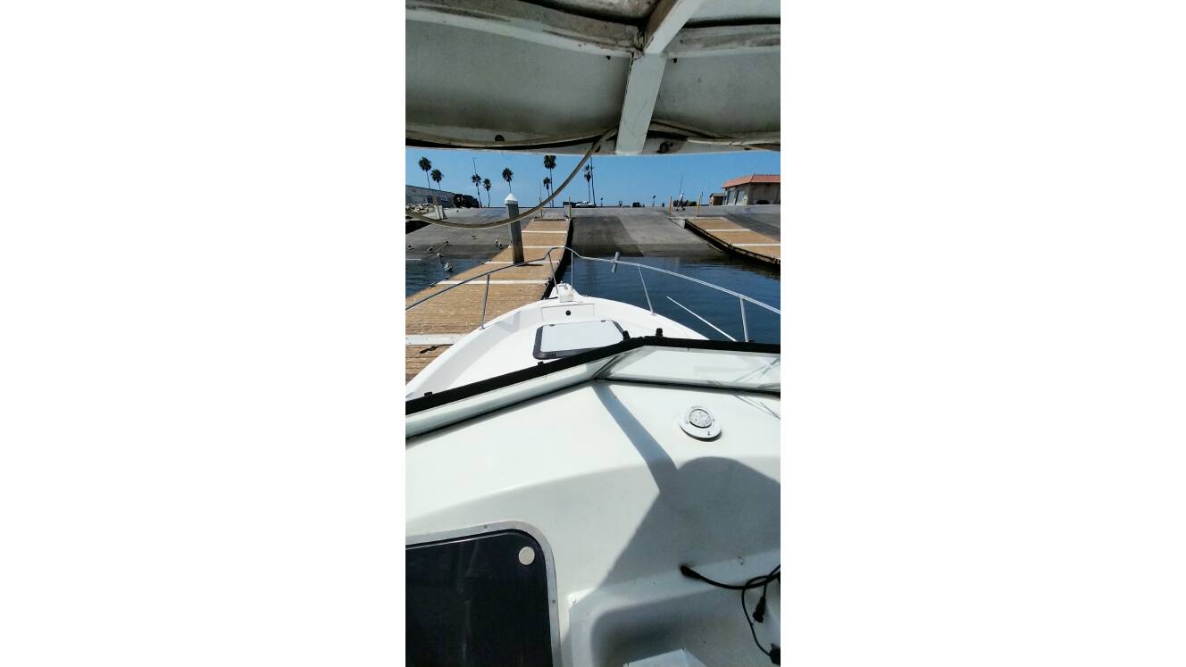 A photo of this 1996 Bayliner 2352 Trophy Walkaround