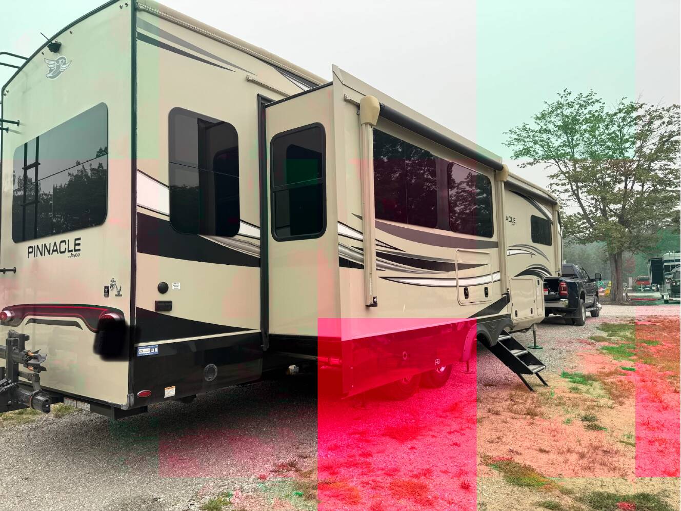 A photo of this 2022 Jayco PINNACLE 38SSWS