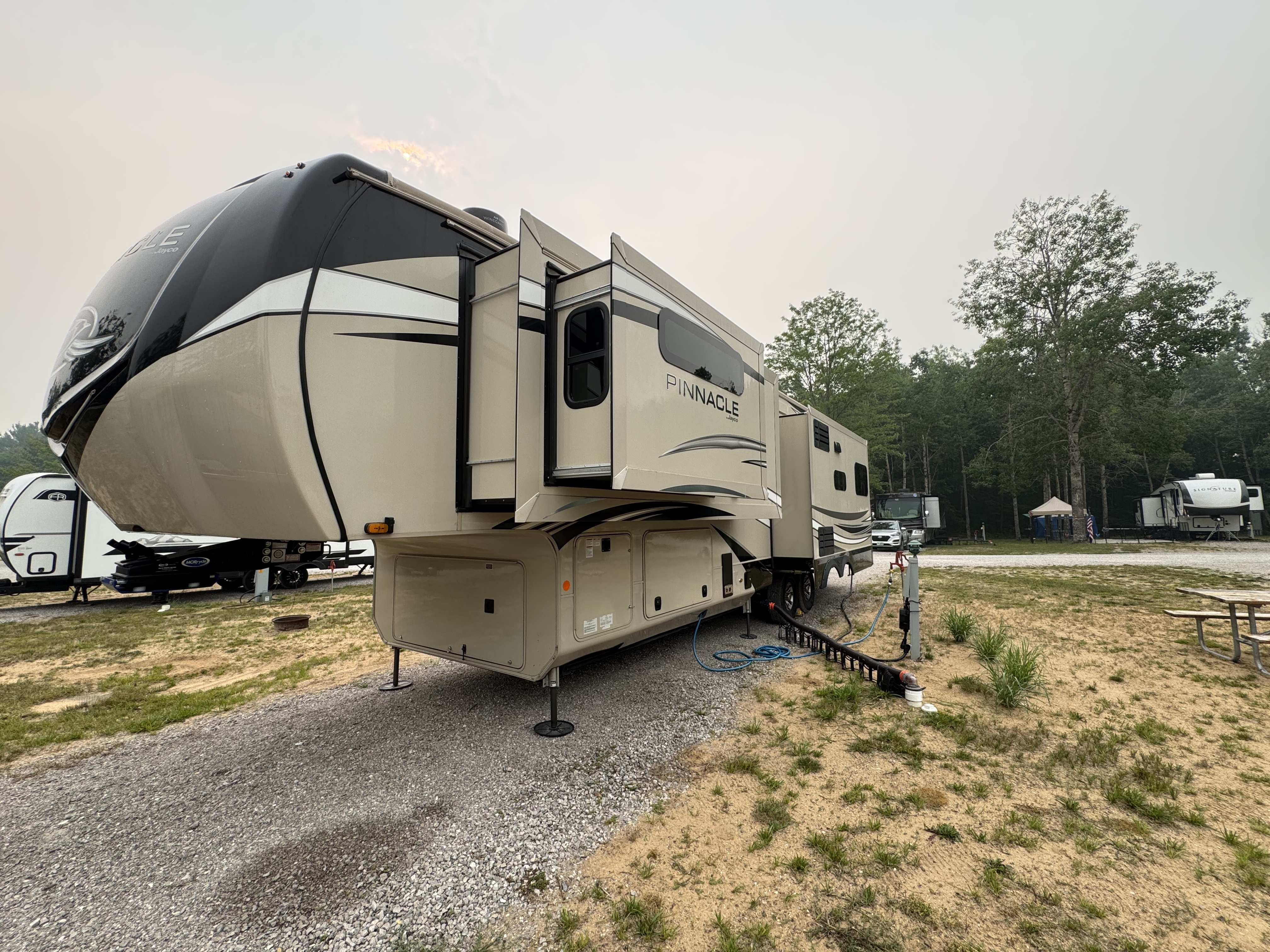 2022 Jayco PINNACLE 38SSWS in frederic MI