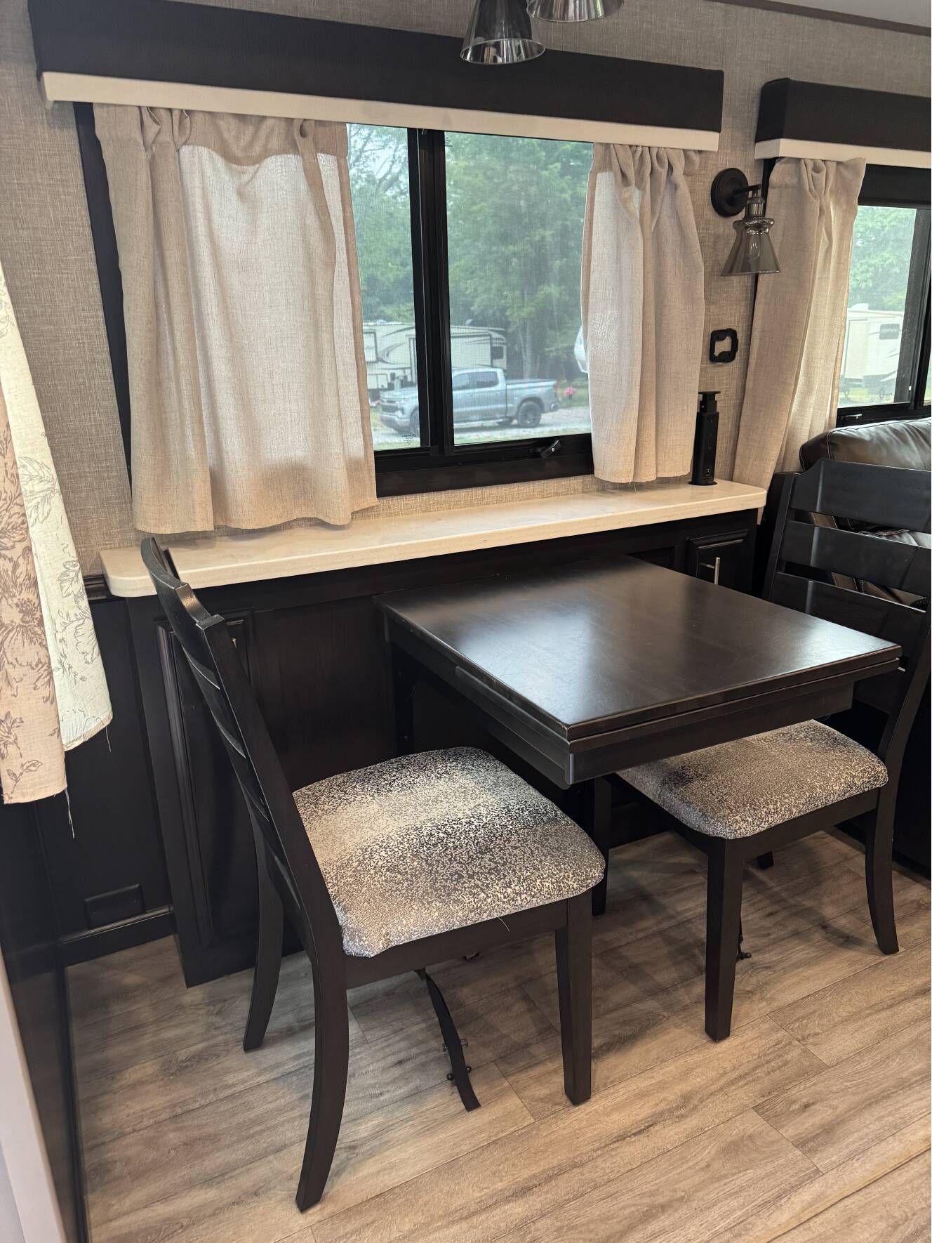 A photo of this 2022 Jayco PINNACLE 38SSWS