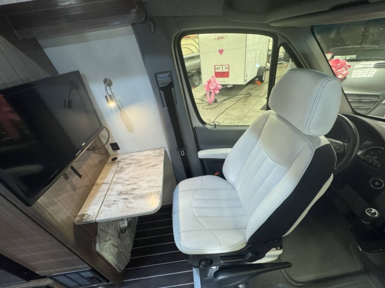 A photo of this 2018 Airstream INTERSTATE GRAND TOUR 3500 EXT