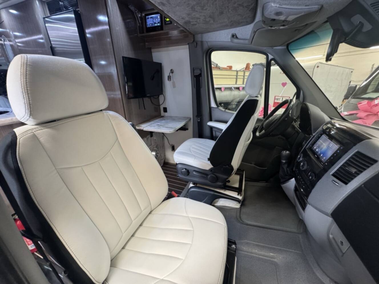 A photo of this 2018 Airstream INTERSTATE GRAND TOUR 3500 EXT