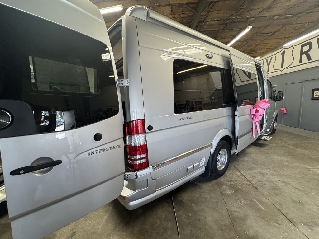 2018 Airstream INTERSTATE GRAND TOUR 3500 EXT in santa maria CA