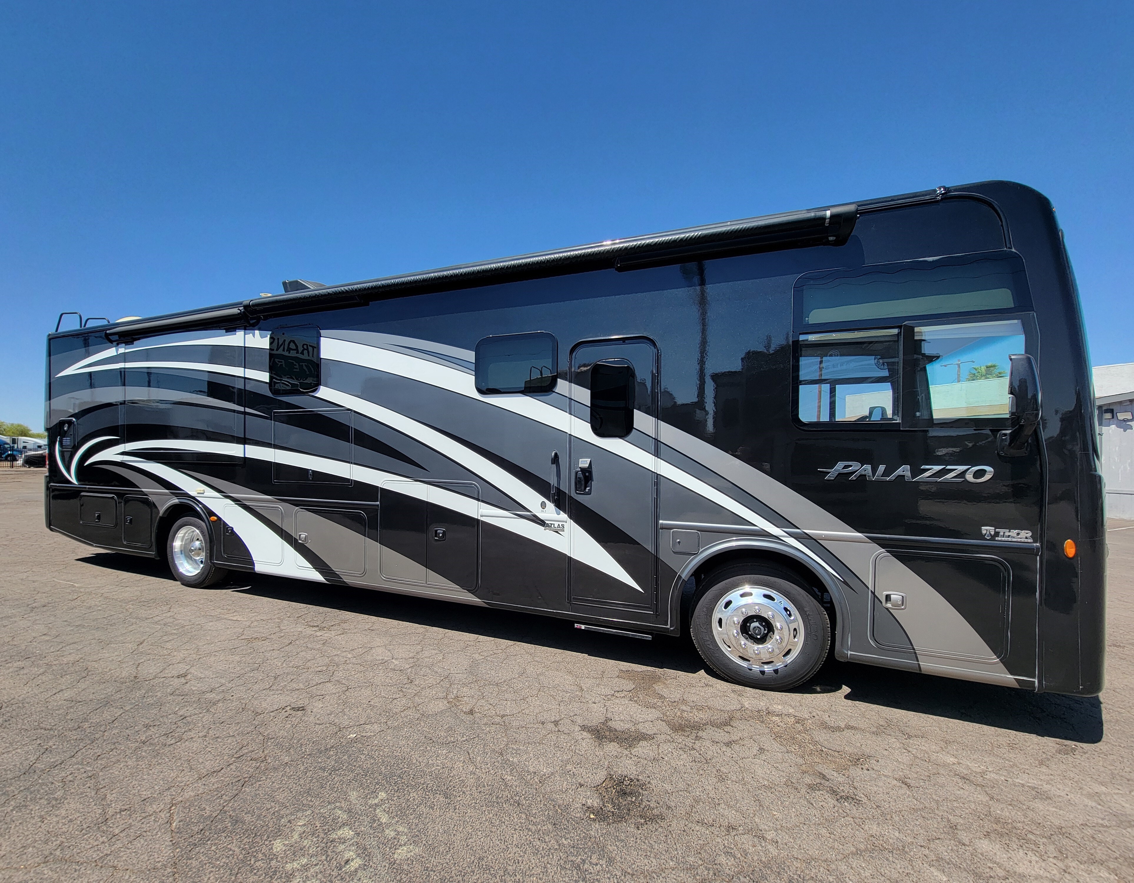 2019 Thor Motor Coach PALAZZO 36.3 in phoenix AZ