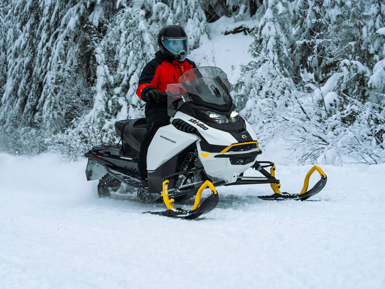 A photo of this 2025 Ski-Doo Expedition Electric Rotax E-Power ES Cobra 1.6 w/ 10.2