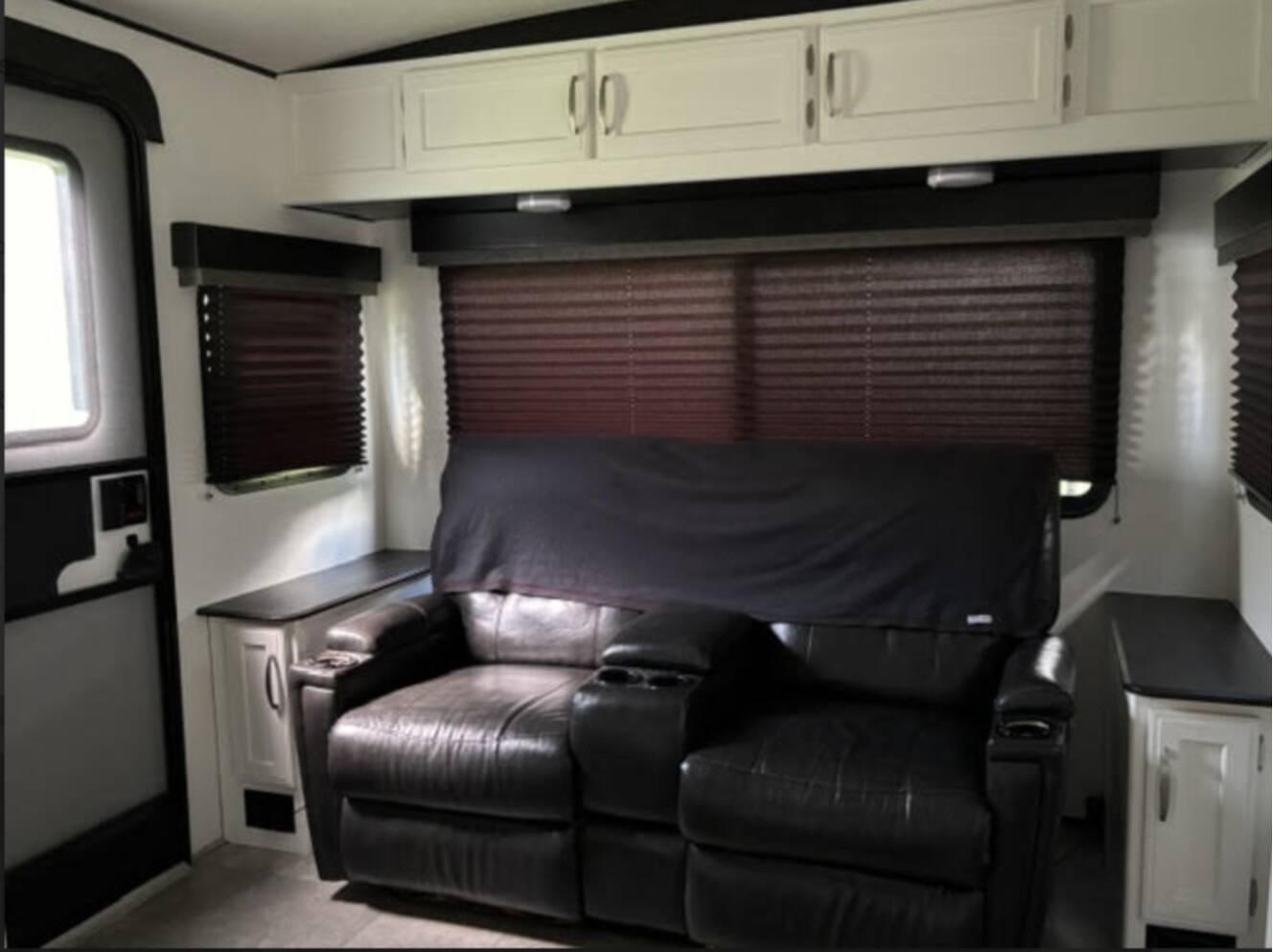 A photo of this 2019 Grand Design Imagine 2500RL
